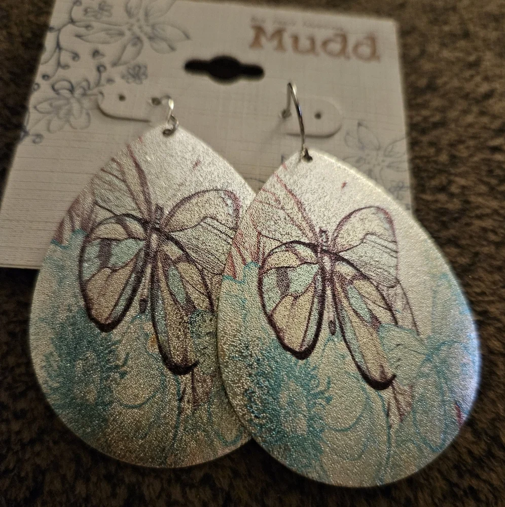 Mudd Butterfly Teardrop Earrings - Picture 1 of 3
